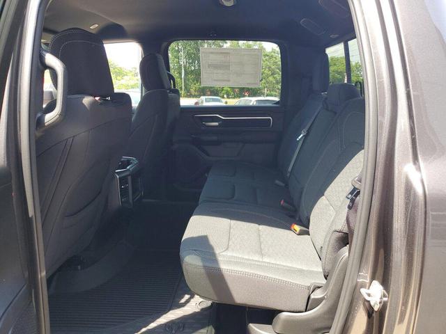 Photo of 2025 Granite Crystal Metallic Clearcoat RAM 1500