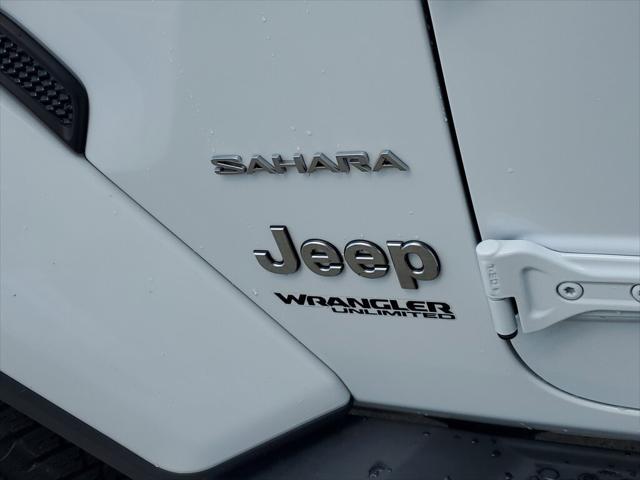 Photo of 2021 Bright White Clearcoat Jeep Wrangler Unlimited