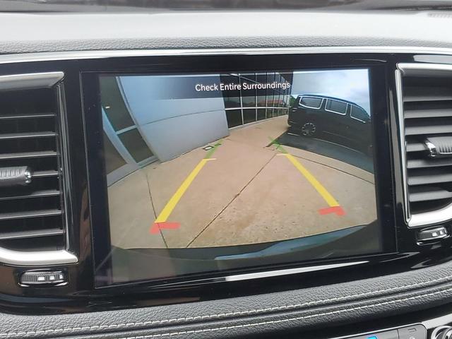 Photo of 2026 Diamond Black Crystal Pearlcoat Chrysler Pacifica