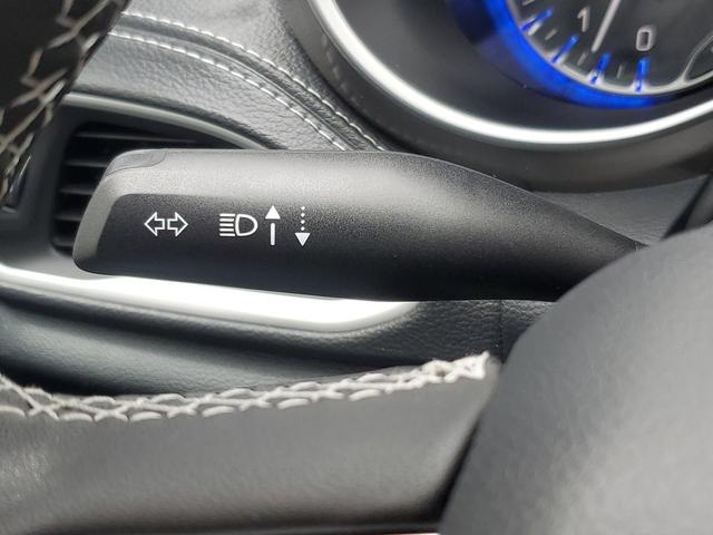 Photo of 2026 Diamond Black Crystal Pearlcoat Chrysler Pacifica