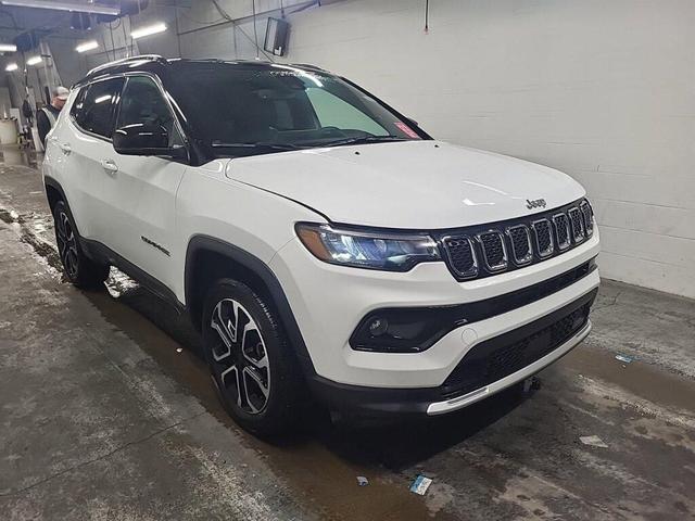Photo of 2023 Bright White Clearcoat Jeep Compass