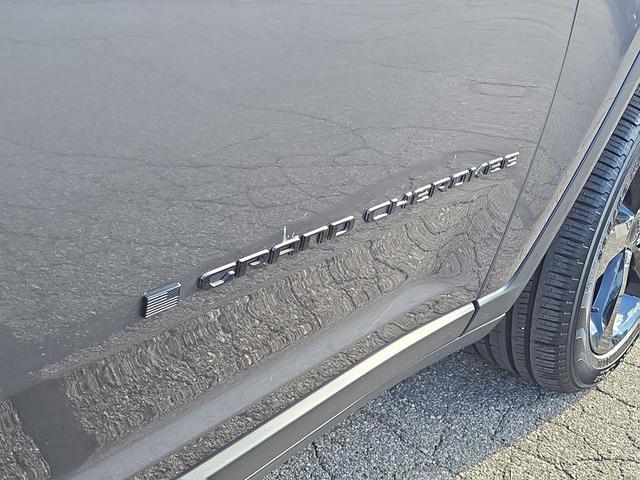 Photo of 2024 Baltic Gray Metallic Clearcoat Jeep Grand Cherokee