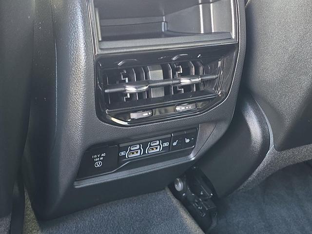 Photo of 2024 Baltic Gray Metallic Clearcoat Jeep Grand Cherokee