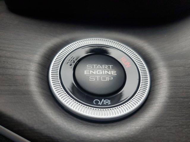 Photo of 2025 Silver Zynith Exterior Paint Jeep Grand Cherokee