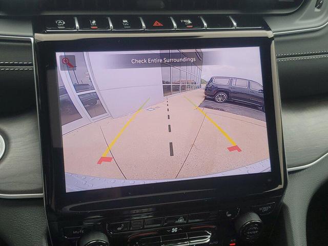 Photo of 2025 Silver Zynith Exterior Paint Jeep Grand Cherokee