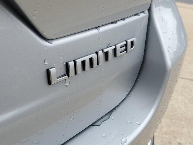 Photo of 2025 Silver Zynith Exterior Paint Jeep Grand Cherokee