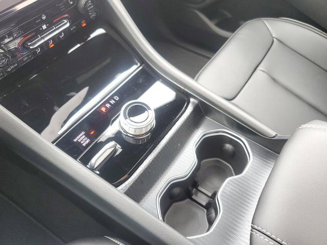 Photo of 2025 Silver Zynith Exterior Paint Jeep Grand Cherokee