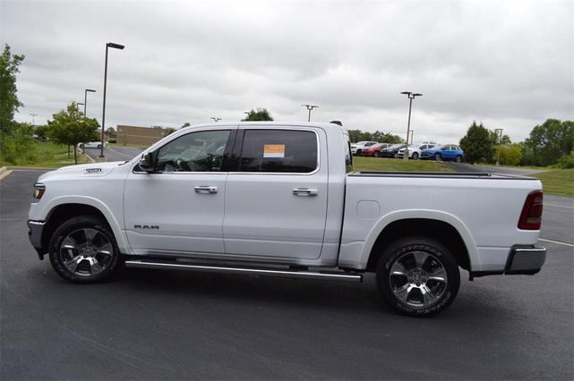 Photo of 2022 Bright White Clearcoat RAM 1500