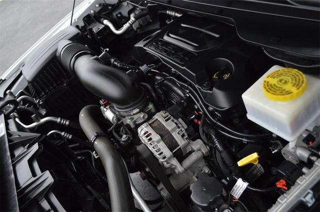 Photo of 2022 Bright White Clearcoat RAM 1500
