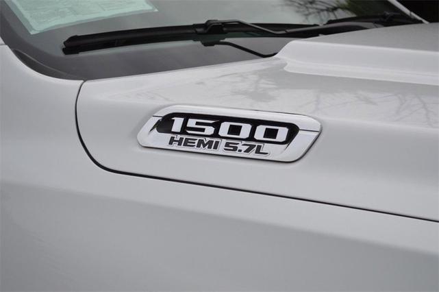 Photo of 2022 Bright White Clearcoat RAM 1500