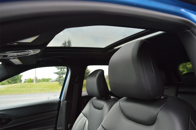 Photo of 2025 Hydro Blue Pearlcoat Jeep Compass