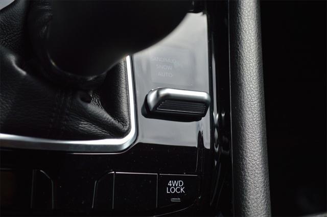 Photo of 2025 Hydro Blue Pearlcoat Jeep Compass