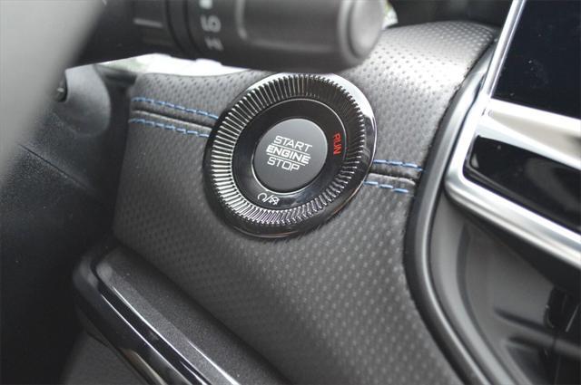 Photo of 2025 Hydro Blue Pearlcoat Jeep Compass