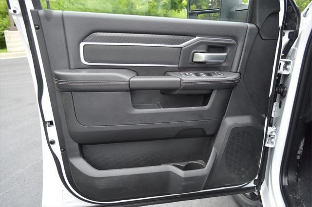 Photo of 2025 Bright White Clearcoat RAM 2500