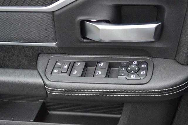Photo of 2025 Bright White Clearcoat RAM 2500