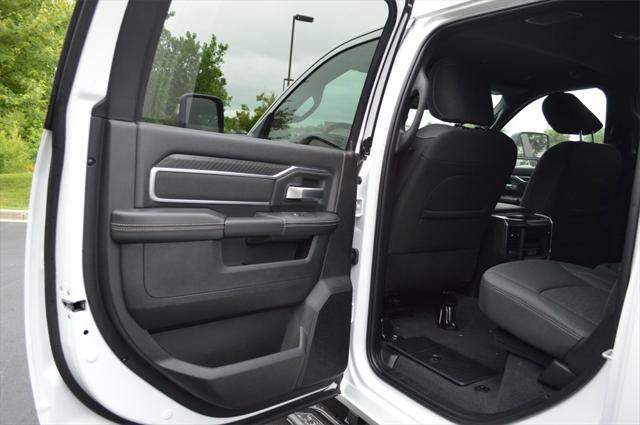 Photo of 2025 Bright White Clearcoat RAM 2500