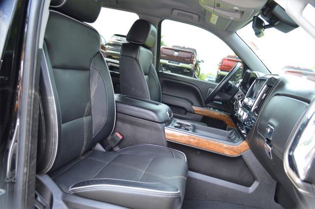 Photo of 2018 Black Chevrolet Silverado 1500