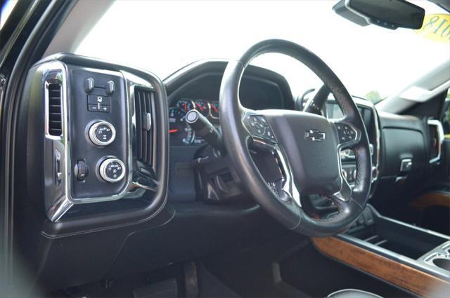 Photo of 2018 Black Chevrolet Silverado 1500