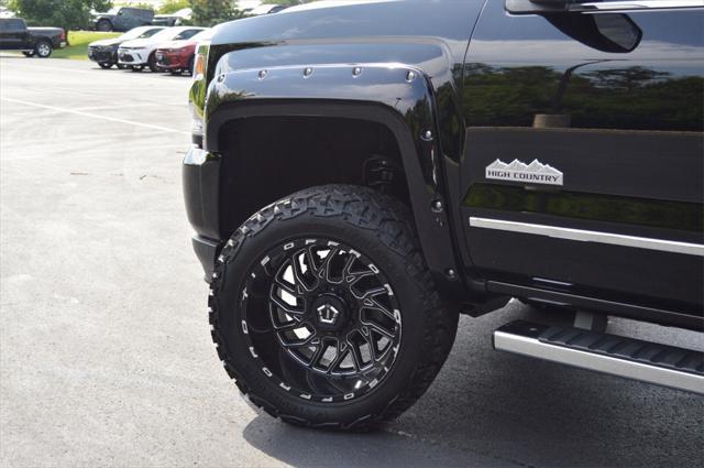 Photo of 2018 Black Chevrolet Silverado 1500