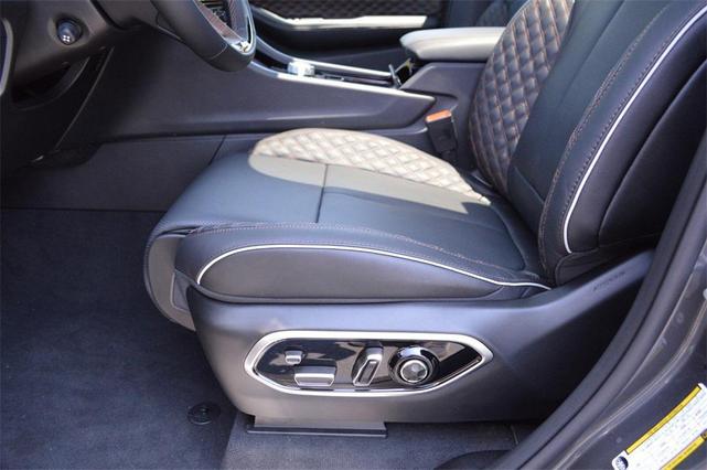 Photo of 2025 Baltic Gray Metallic Clearcoat Jeep Grand Cherokee