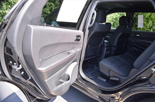 Photo of 2025 DB Black Clearcoat Dodge Durango