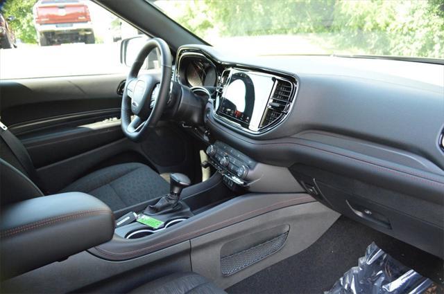 Photo of 2025 DB Black Clearcoat Dodge Durango