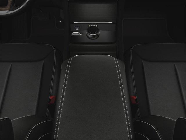 Photo of 2025 Diamond Black Crystal Pearlcoat Jeep Grand Cherokee L