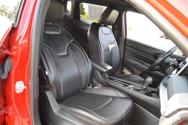 Photo of 2022 Redline Pearlcoat Jeep Compass
