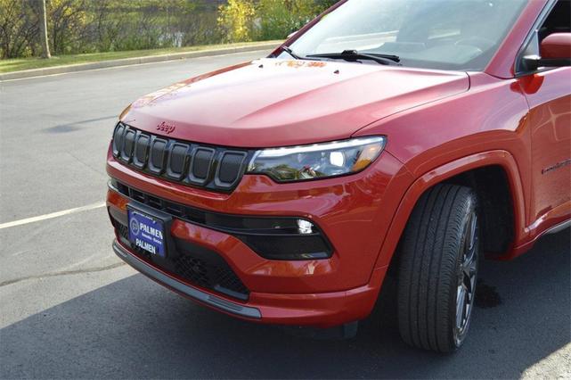 Photo of 2022 Redline Pearlcoat Jeep Compass