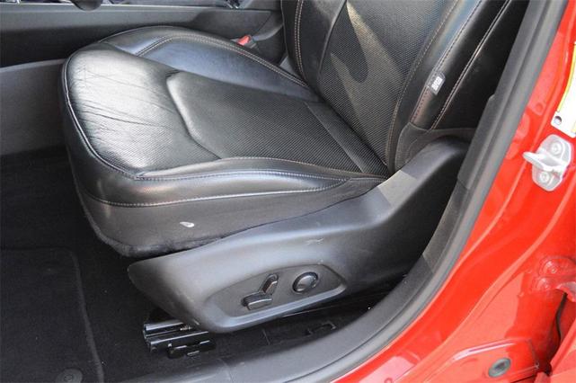 Photo of 2022 Redline Pearlcoat Jeep Compass