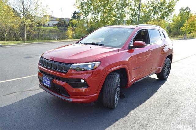 Photo of 2022 Redline Pearlcoat Jeep Compass