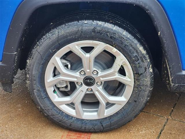 Photo of 2025 Hydro Blue Pearlcoat Jeep Compass