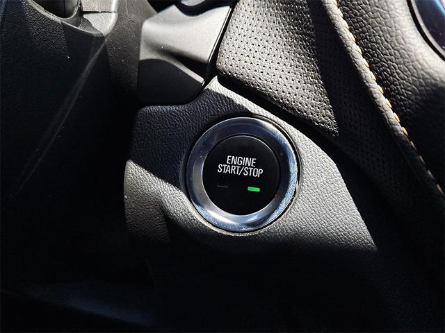 Photo of 2021 Summit White Chevrolet Equinox