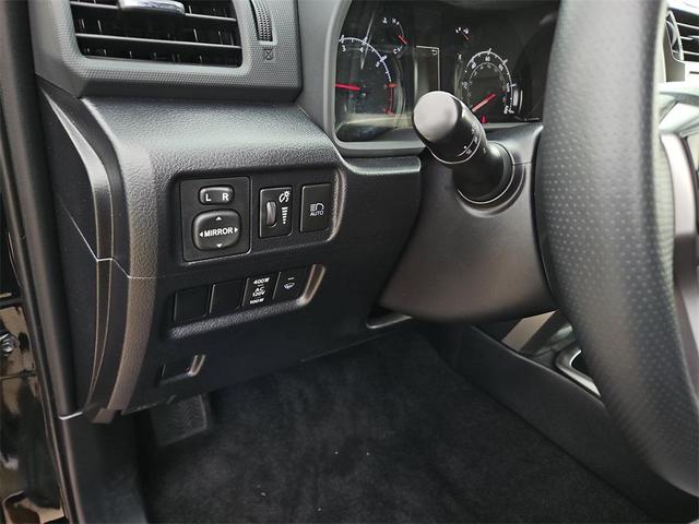 Photo of 2024 Black Toyota 4Runner