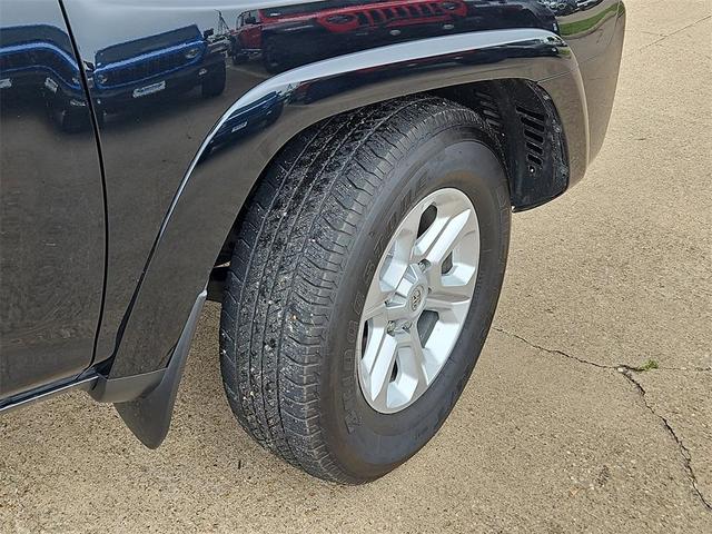 Photo of 2024 Black Toyota 4Runner