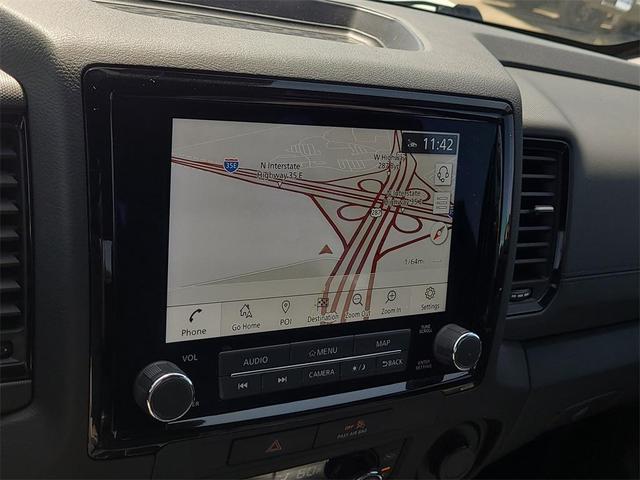 Photo of 2022 Glacier White Nissan Frontier