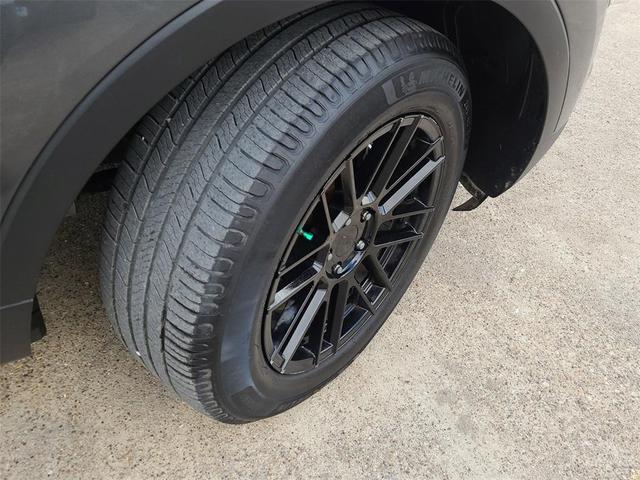 Photo of 2017 Magnetic Ford Explorer