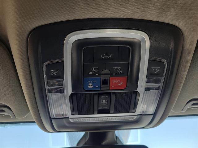 Photo of 2024 Bright White Clearcoat RAM 3500