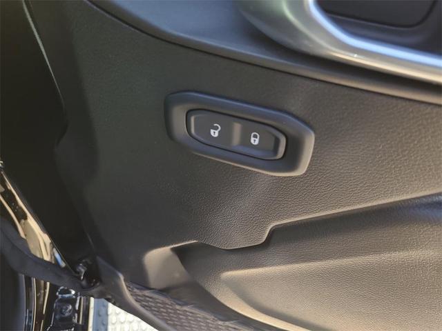 Photo of 2024 Black Clearcoat Jeep Wrangler