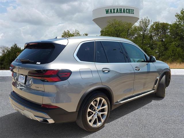 Photo of 2024 Gray BMW X5