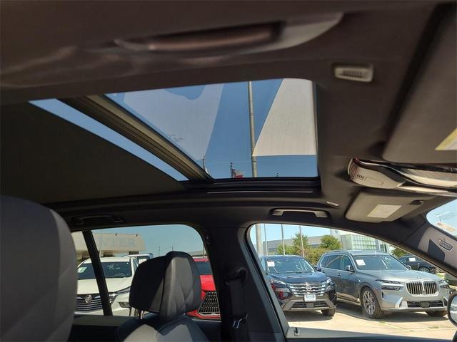 Photo of 2024 Gray BMW X5