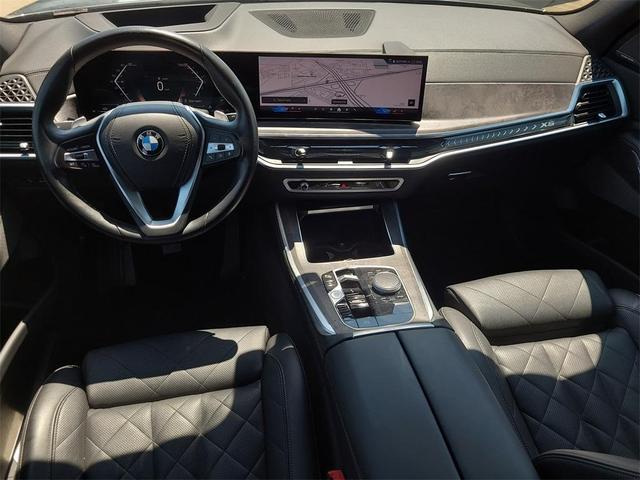 Photo of 2024 Gray BMW X5