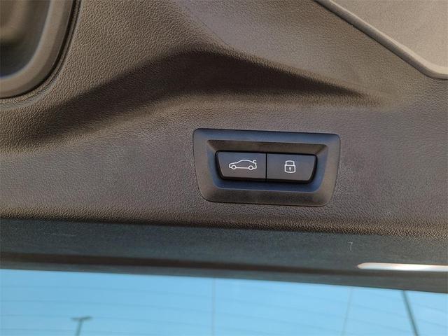 Photo of 2024 Gray BMW X5