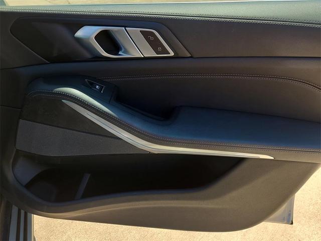 Photo of 2024 Gray BMW X5
