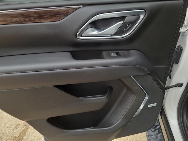 Photo of 2022 Iridescent Pearl Tricoat Chevrolet Tahoe