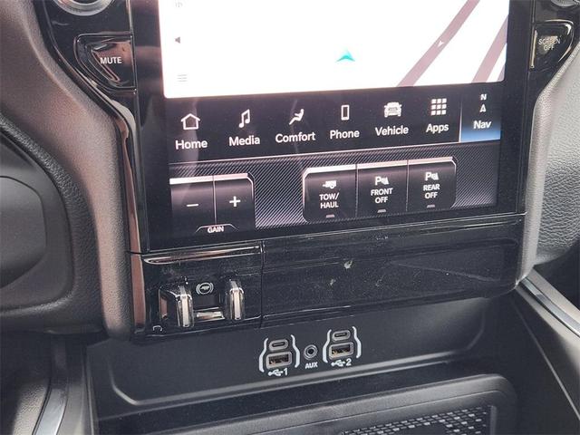 Photo of 2025 Granite Crystal Clearcoat Metallic RAM 2500