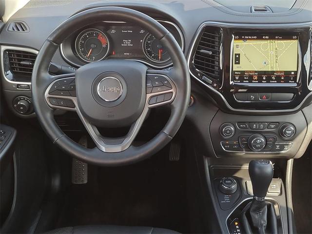 Photo of 2019 Granite Crystal Clearcoat Metallic Jeep Cherokee