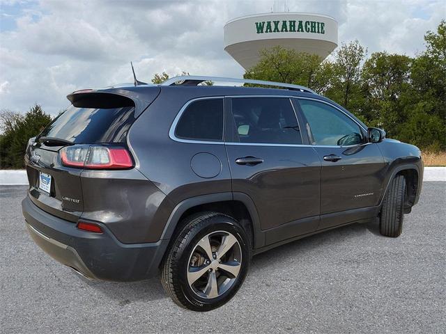 Photo of 2019 Granite Crystal Clearcoat Metallic Jeep Cherokee