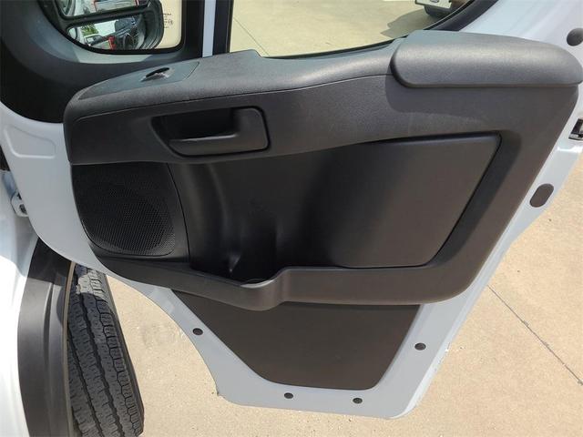 Photo of 2025 Bright White Clearcoat RAM ProMaster 2500