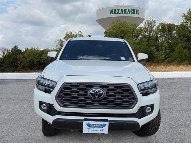 Photo of 2022 White Toyota Tacoma